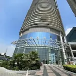 Skyhouse Riverview
