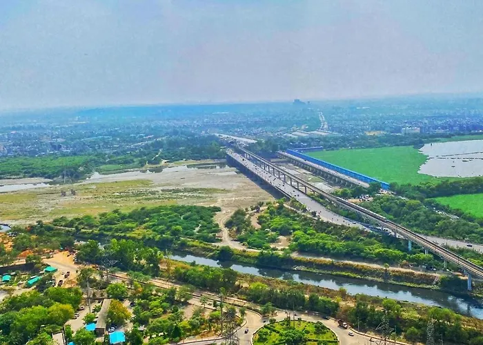 Skyhouse Riverview