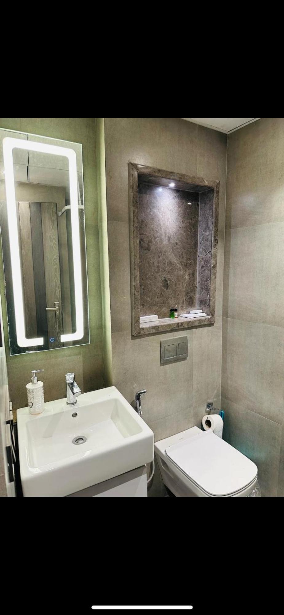 Skyhouse Riverview Apartment
