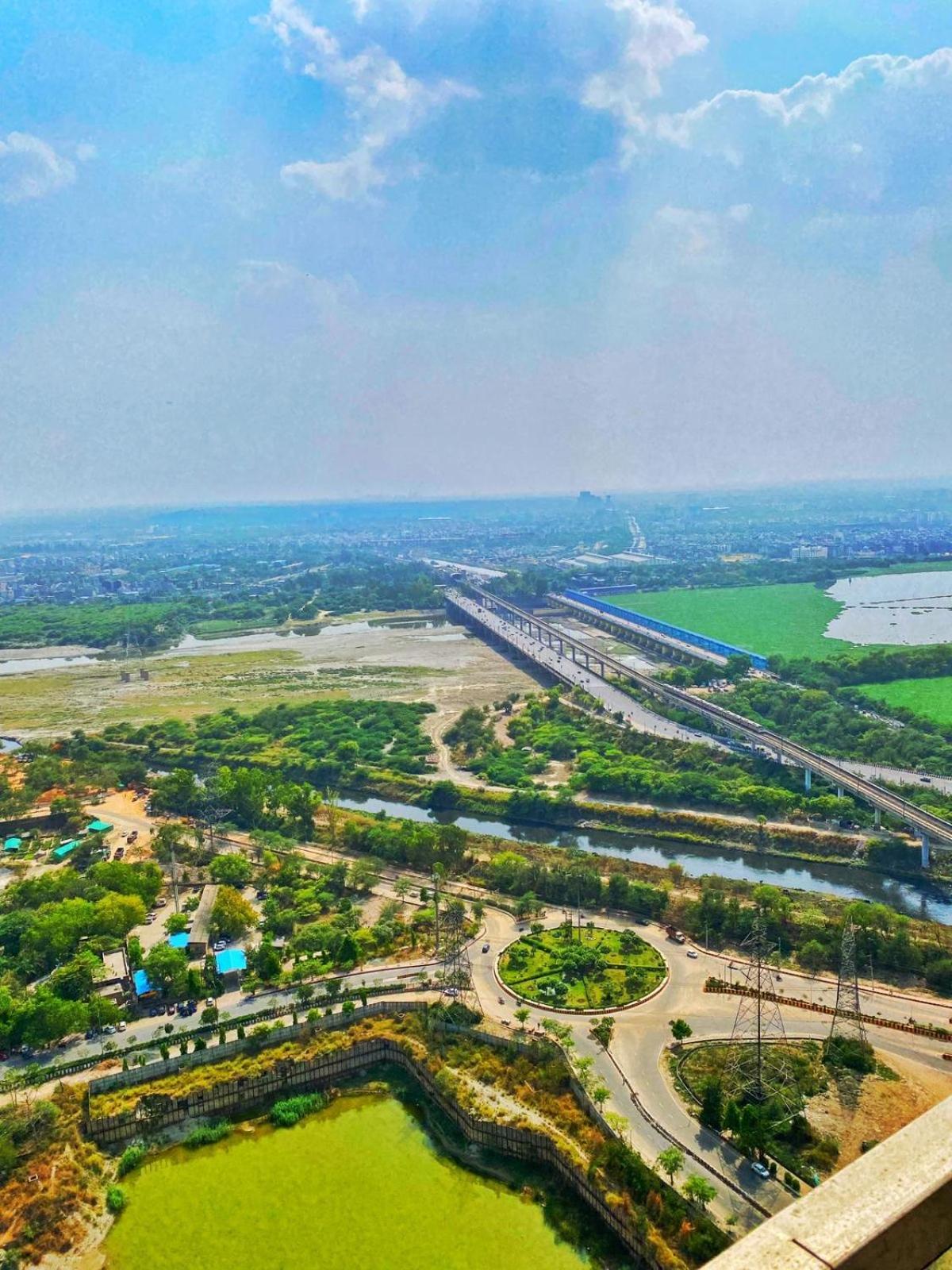 Skyhouse Riverview Apartment New Delhi